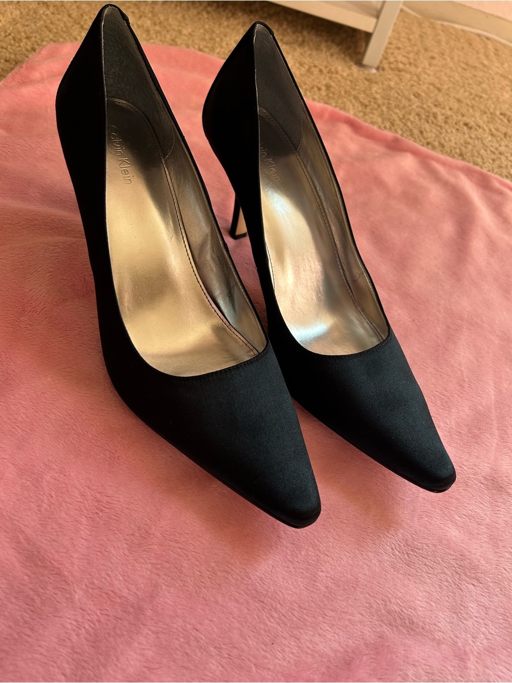 Calvin Klein Classic Black Pointed Toe Stiletto Pumps